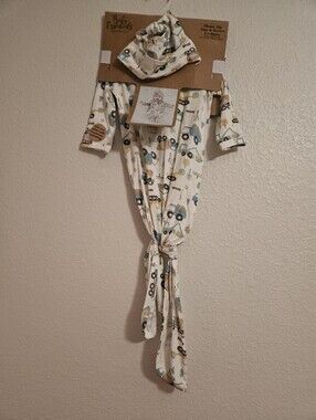 nwt baby bamboo hat and knotted gown
